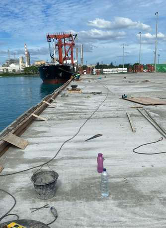 Penguatan Lantai Dermaga Selatan